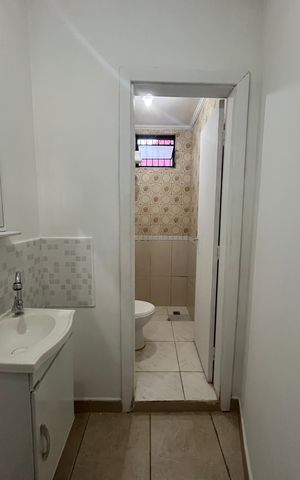 Studio para alugar com 25m², 1 quarto e sem vaga Studio para alugar com 25m², 1 quarto e sem vagaBanheiro