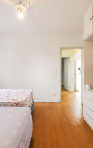 Casa à venda com 258m², 3 quartos e 6 vagas Casa à venda com 258m², 3 quartos e 6 vagasSuíte