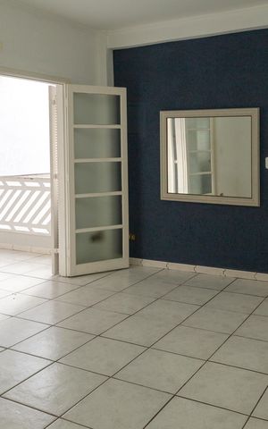 Casa à venda com 222m², 3 quartos e 4 vagas Casa à venda com 222m², 3 quartos e 4 vagasSuíte