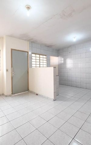 Casa para alugar com 60m², 2 quartos e sem vagaSala/Cozinha