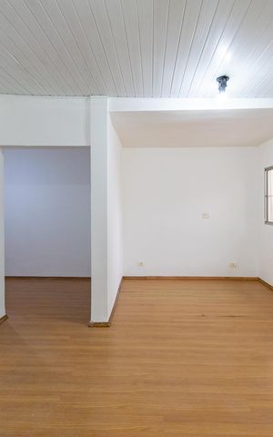 Casa à venda com 142m², 2 quartos e 1 vaga Casa à venda com 142m², 2 quartos e 1 vagaSala