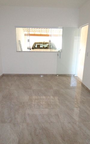 Casa para alugar com 185m², 4 quartos e 2 vagasSala