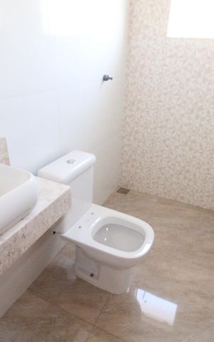Casa para alugar com 185m², 4 quartos e 2 vagasBanheiro Social 2