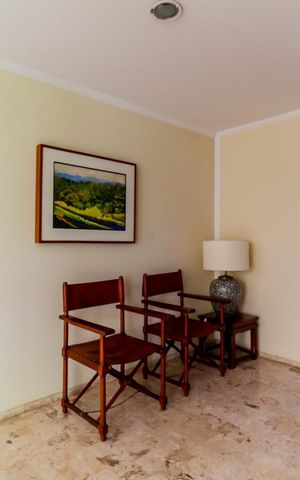 Apartamento à venda com 136m², 4 quartos e 2 vagasElevador
