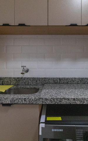 Studio à venda com 33m², 1 quarto e sem vaga Studio à venda com 33m², 1 quarto e sem vagaÁrea de Serviço