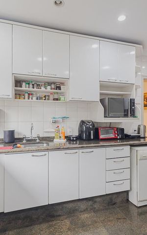Apartamento à venda com 402m², 4 quartos e 4 vagasCozinha