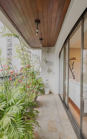Apartamento à venda com 402m², 4 quartos e 4 vagasVaranda da Sala