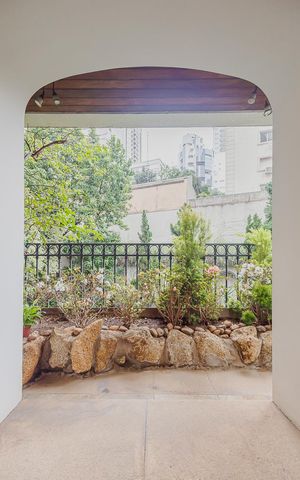 Apartamento à venda com 402m², 4 quartos e 4 vagasSuíte 4