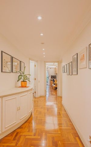 Apartamento à venda com 402m², 4 quartos e 4 vagasCorredor