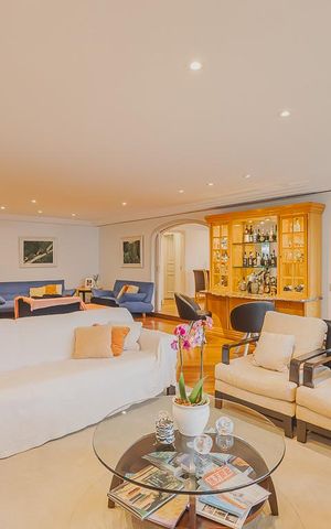 Apartamento à venda com 402m², 4 quartos e 4 vagasSala