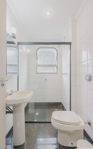 Apartamento à venda com 402m², 4 quartos e 4 vagasÁrea de Serviço - Banheiro