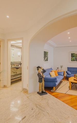 Apartamento à venda com 402m², 4 quartos e 4 vagasHall de entrada