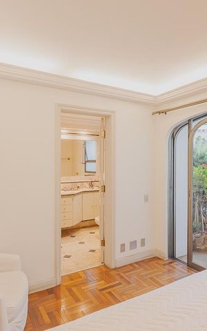 Apartamento à venda com 402m², 4 quartos e 4 vagasSuíte 3