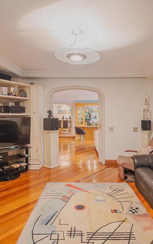 Apartamento à venda com 402m², 4 quartos e 4 vagasSala de TV