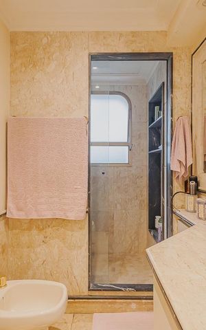 Apartamento à venda com 402m², 4 quartos e 4 vagasBanheiro da Suíte 1