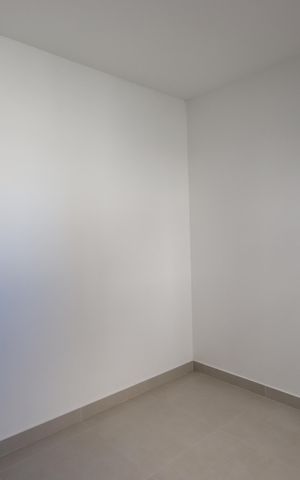 Casa de condomínio à venda com 170m², 3 quartos e 2 vagasQuarto 1