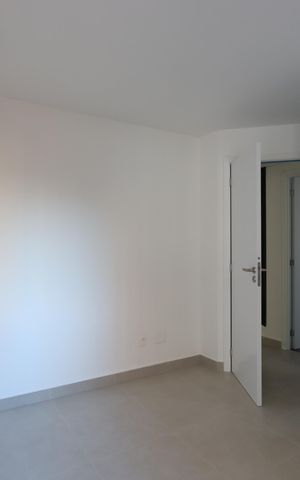 Casa de condomínio à venda com 170m², 3 quartos e 2 vagasSuíte