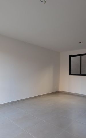 Casa de condomínio à venda com 170m², 3 quartos e 2 vagasSala