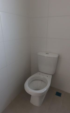 Casa de condomínio à venda com 170m², 3 quartos e 2 vagasBanheiro da Suíte