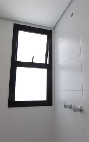 Casa de condomínio à venda com 170m², 3 quartos e 2 vagasBanheiro da Suíte