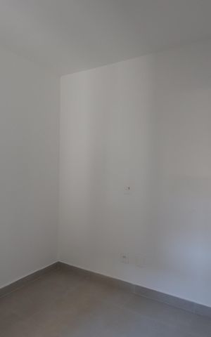 Casa de condomínio à venda com 170m², 3 quartos e 2 vagasQuarto 2