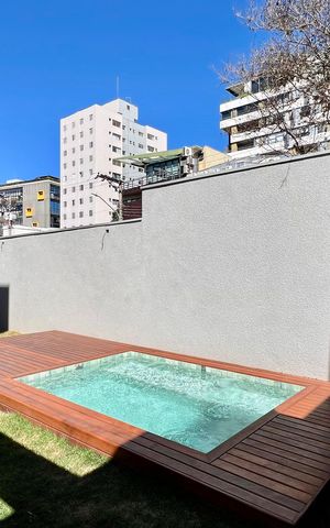 Casa à venda com 276m², 3 quartos e 2 vagas Casa à venda com 276m², 3 quartos e 2 vagasPiscina