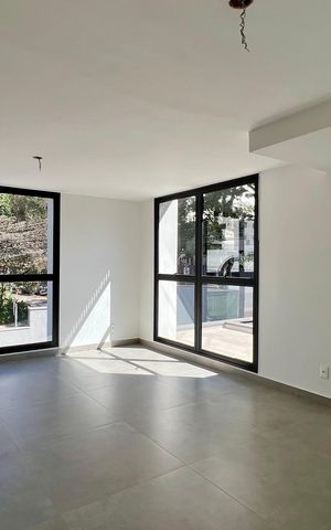 Casa à venda com 276m², 3 quartos e 2 vagas Casa à venda com 276m², 3 quartos e 2 vagasSala