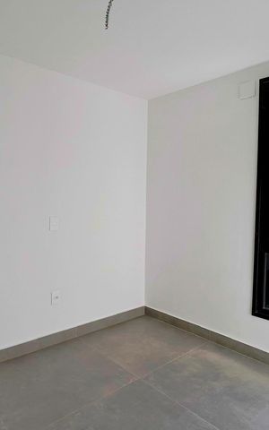 Casa à venda com 276m², 3 quartos e 2 vagas Casa à venda com 276m², 3 quartos e 2 vagasQuarto 2