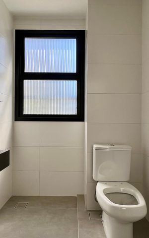 Casa à venda com 276m², 3 quartos e 2 vagas Casa à venda com 276m², 3 quartos e 2 vagasBanheiro