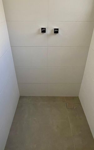 Casa à venda com 276m², 3 quartos e 2 vagas Casa à venda com 276m², 3 quartos e 2 vagasBanheiro da Suíte