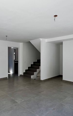 Casa à venda com 276m², 3 quartos e 2 vagas Casa à venda com 276m², 3 quartos e 2 vagasSala