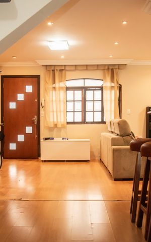 Casa à venda com 234m², 3 quartos e sem vagaSala
