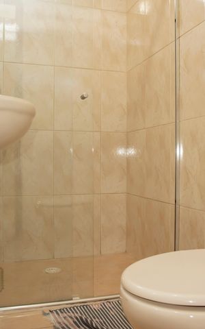 Casa à venda com 234m², 3 quartos e sem vagaBanheiro