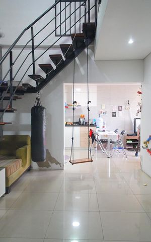 Casa à venda com 169m², 2 quartos e 1 vagaSala