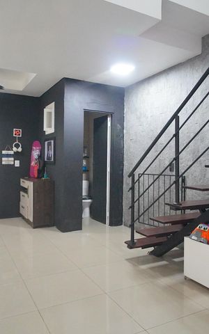 Casa à venda com 169m², 2 quartos e 1 vagaSala