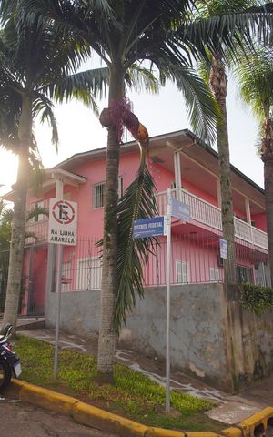 Casa à venda com 169m², 2 quartos e 1 vagaFachada