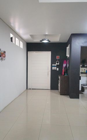 Casa à venda com 169m², 2 quartos e 1 vagaSala
