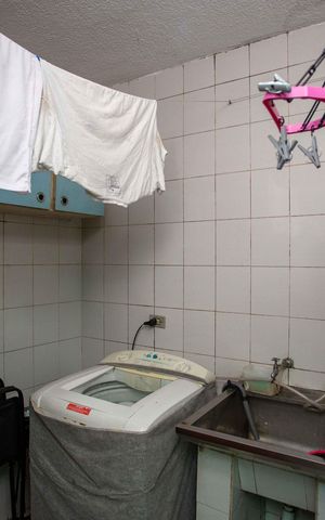 Casa à venda com 210m², 4 quartos e 2 vagasÁrea de Serviço