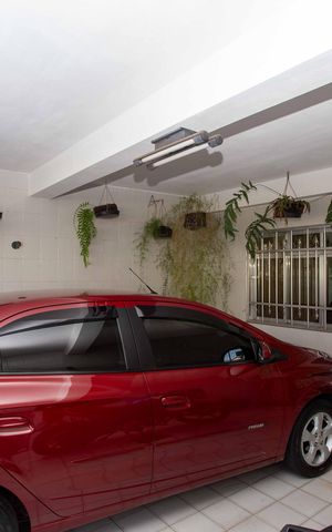 Casa à venda com 210m², 4 quartos e 2 vagasGaragem