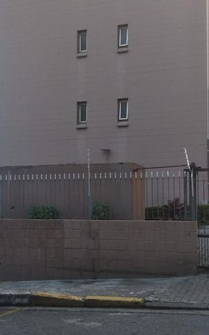 Apartamento à venda com 49m², 2 quartos e 1 vaga Apartamento à venda com 49m², 2 quartos e 1 vagaFachada