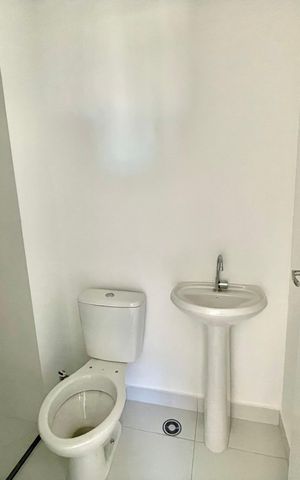 Apartamento para alugar com 32m², 2 quartos e sem vaga Apartamento para alugar com 32m², 2 quartos e sem vagaBanheiro
