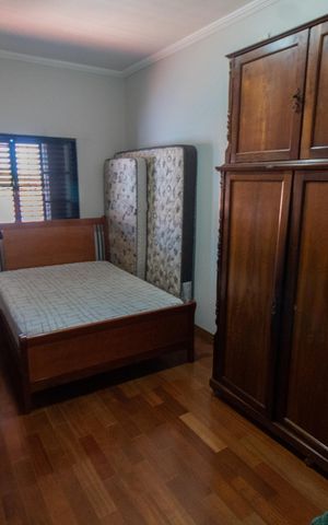 Casa à venda com 240m², 3 quartos e 4 vagas Casa à venda com 240m², 3 quartos e 4 vagasQuarto 3