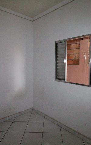 Casa para alugar com 70m², 2 quartos e 1 vagaQuarto 1