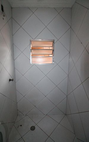 Casa para alugar com 70m², 2 quartos e 1 vagaBanheiro