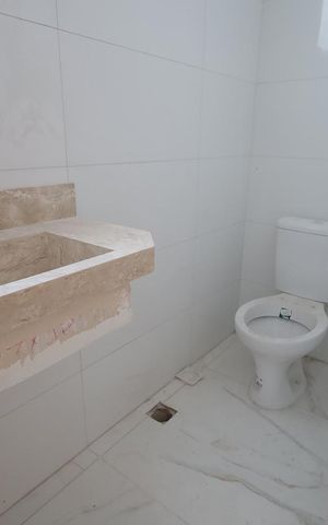 Casa de condomínio à venda com 117m², 2 quartos e 2 vagas Casa de condomínio à venda com 117m², 2 quartos e 2 vagasBanheiro 1