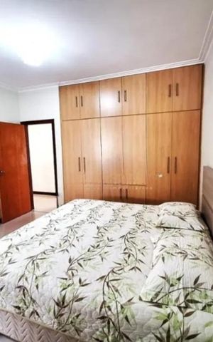 Casa para alugar com 174m², 2 quartos e 2 vagas