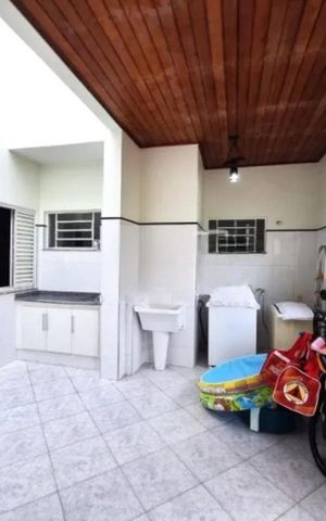 Casa para alugar com 174m², 2 quartos e 2 vagas
