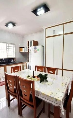 Casa para alugar com 174m², 2 quartos e 2 vagas