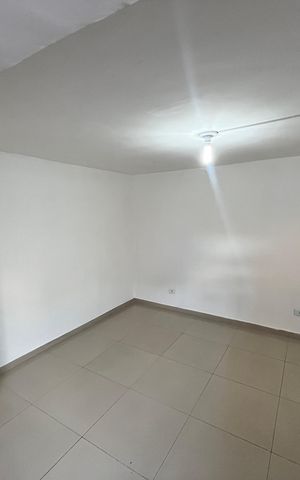 Casa de condomínio para alugar com 50m², 1 quarto e sem vagaQuarto