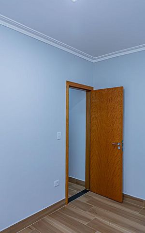 Casa à venda com 300m², 3 quartos e 2 vagas Casa à venda com 300m², 3 quartos e 2 vagasSuíte 3